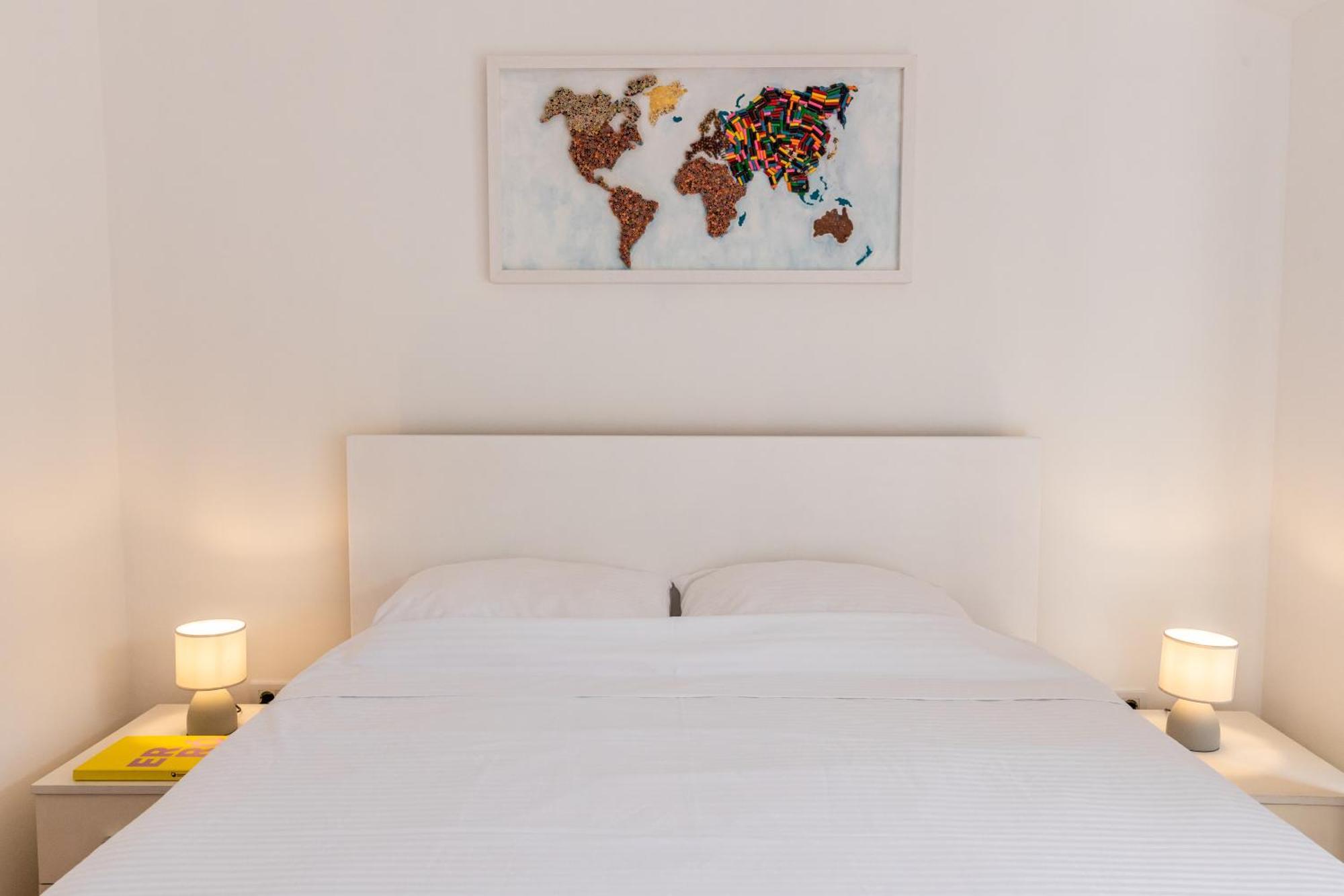 Luxe Azure Daire
