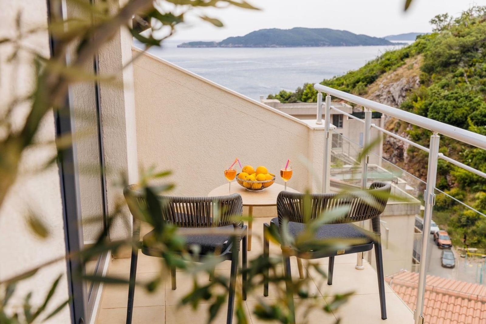 Luxe Azure Sveti Stefan